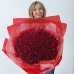 Букет «101 Бордовая роза Кения»